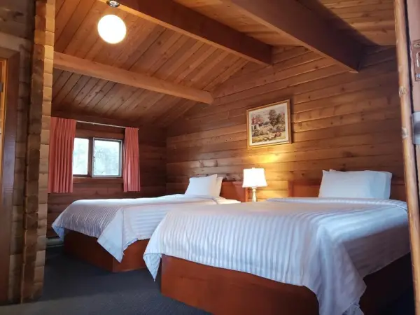 Rocky Inn 5