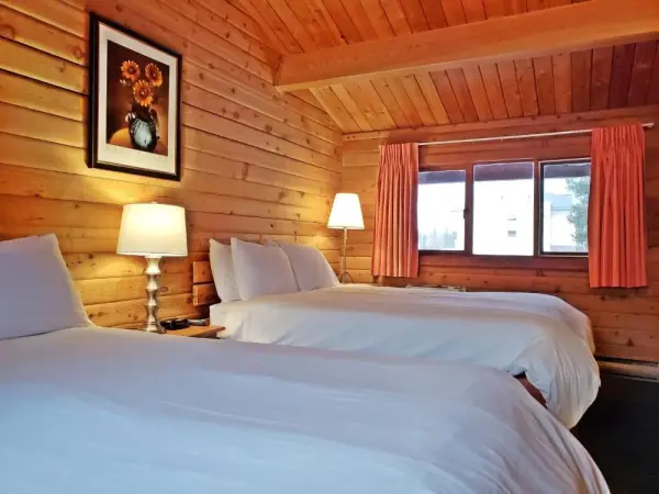 Rocky Inn 6